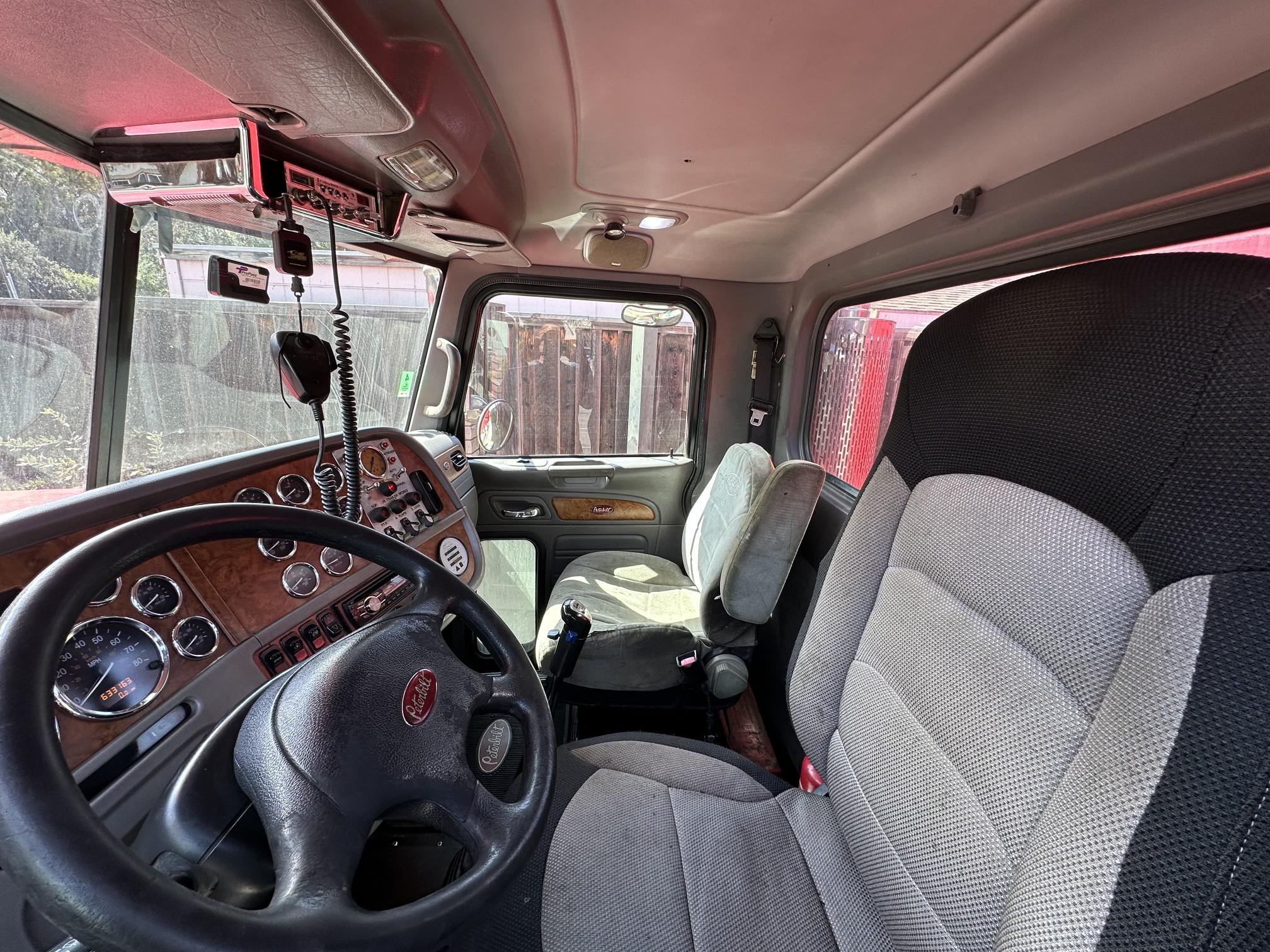 2006 PETERBILT 379 - Image 8